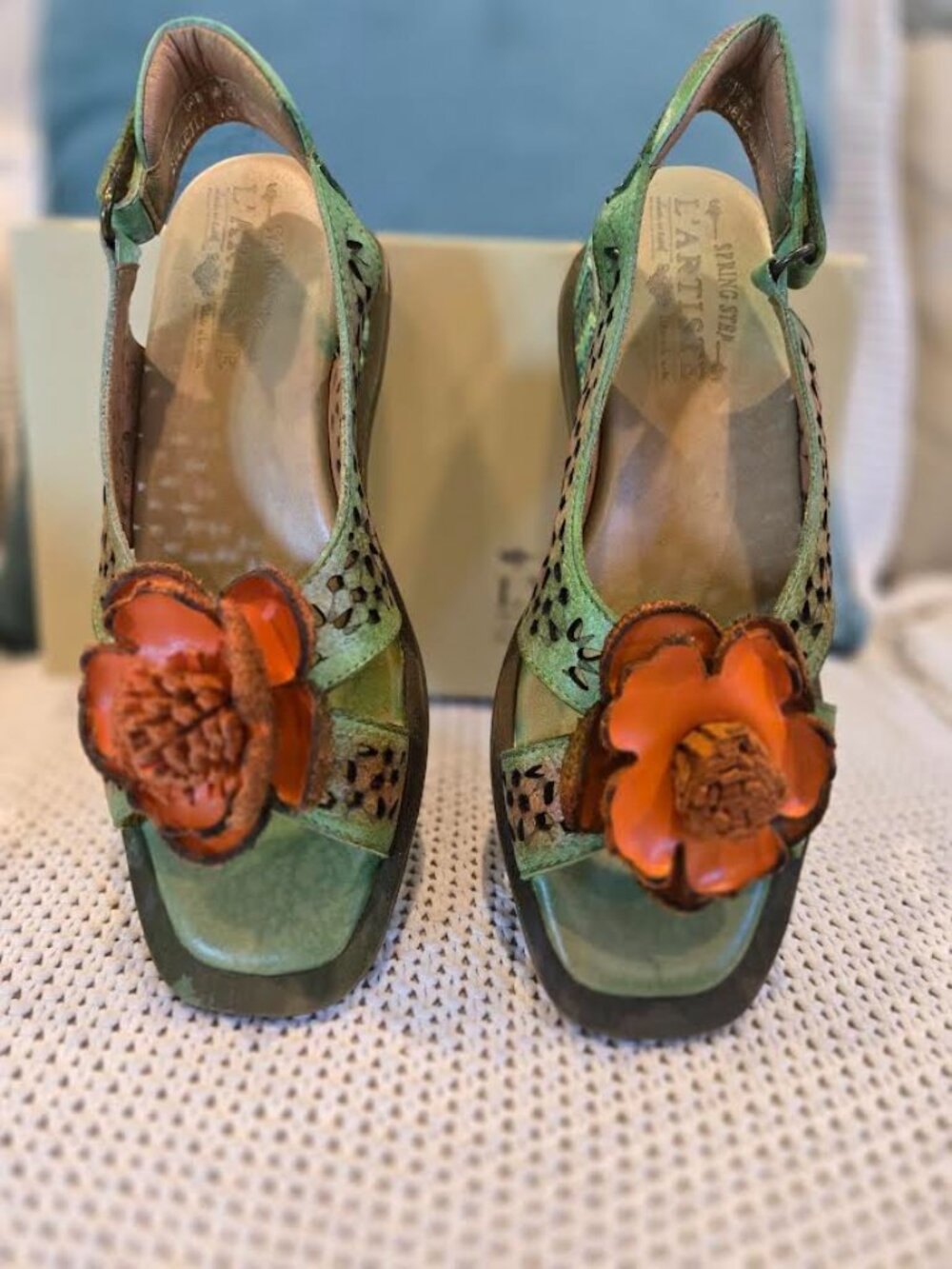 L'Artiste by Spring Step Suzietta Green Multi Leather Sandal Size 36 (US 5.5/6) - Picture 2 of 4